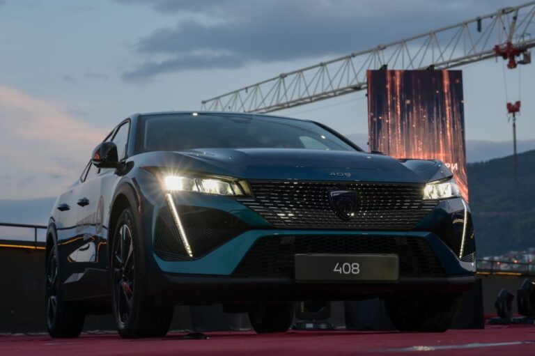 Zlatno Trkalo Peugeot 408