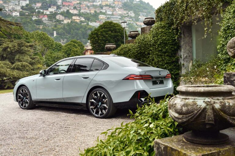 BMW P90506446_highRes