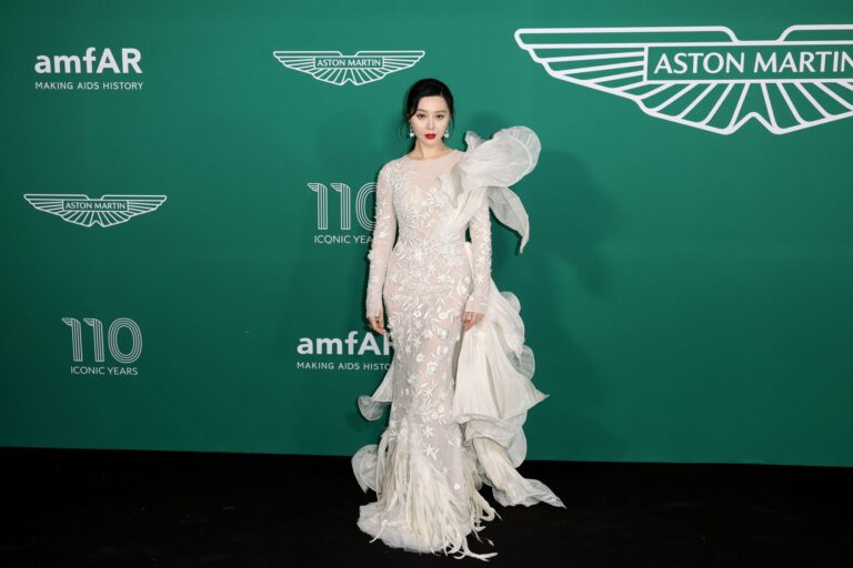 astonmartindb12unveil2