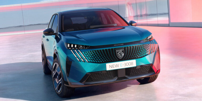 Peugeot Е-3008_1
