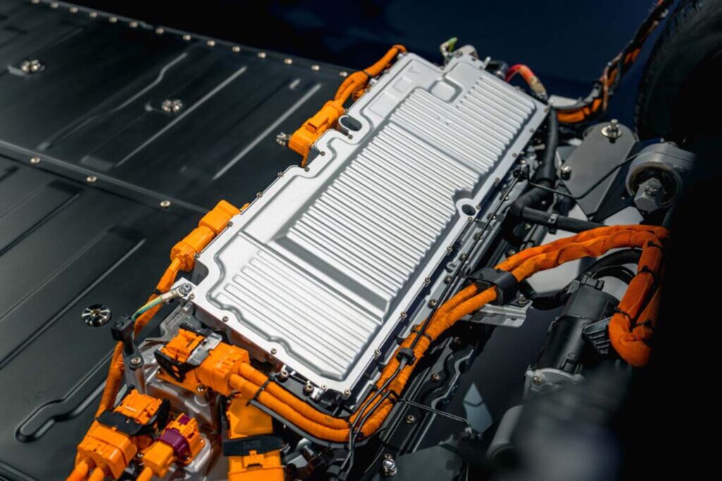 Porsche-Macan-EV-Official-Press-Photo-49-1024x683